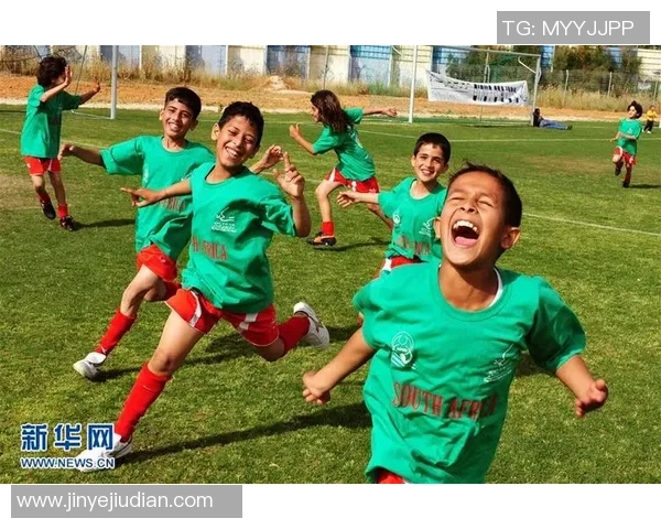 足球跳跳带你领略激情与技巧的完美结合尽享运动乐趣与团队协作的魅力
